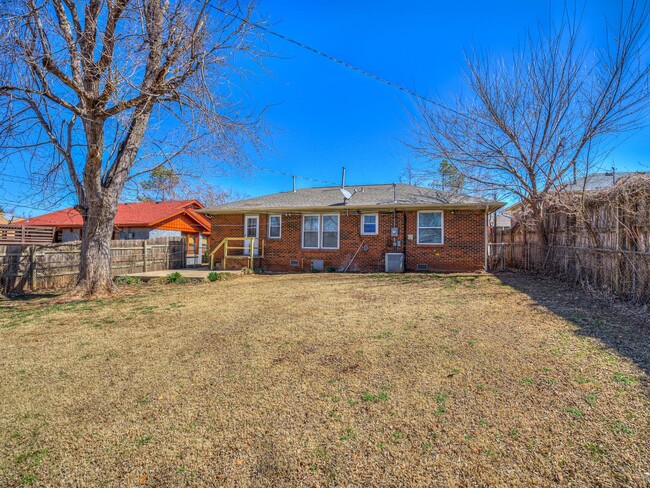 Building Photo - Charming home for rent in North OKC!