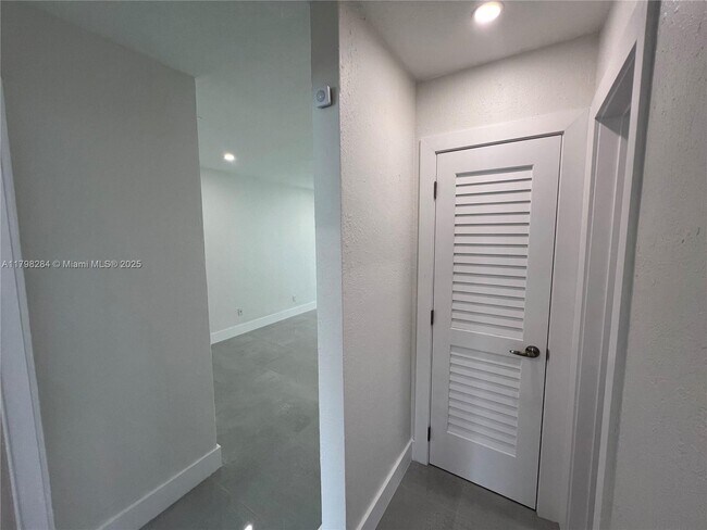 Building Photo - 5300 NW 25th Ave