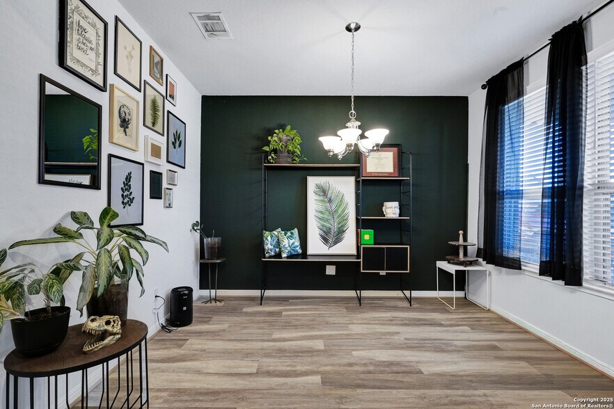 Building Photo - 5214 Seashore Blvd