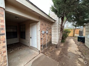 Building Photo - 139 N Troy Ave
