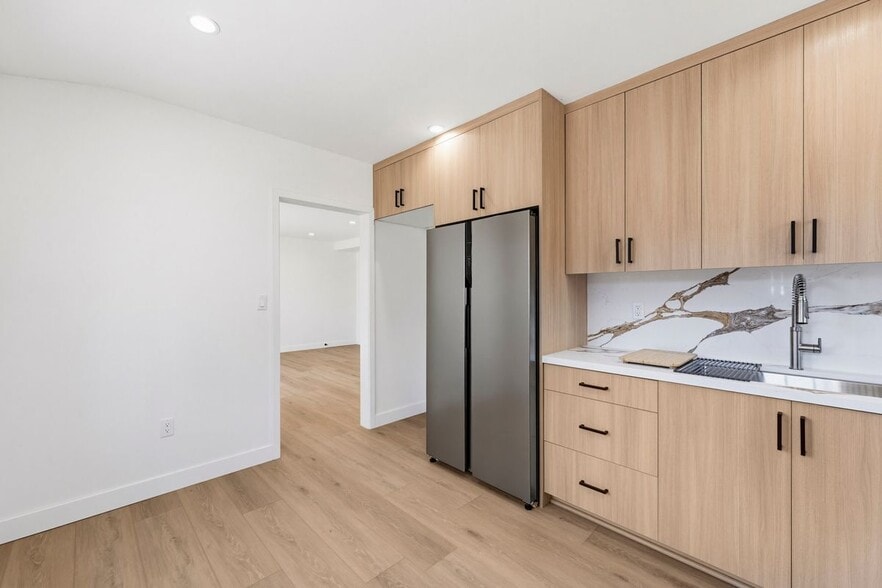 Building Photo - 2817 Sycamore Ave