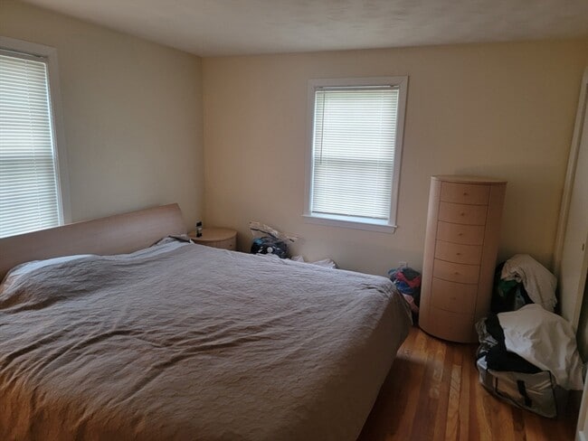 Building Photo - 54 Greaton Rd