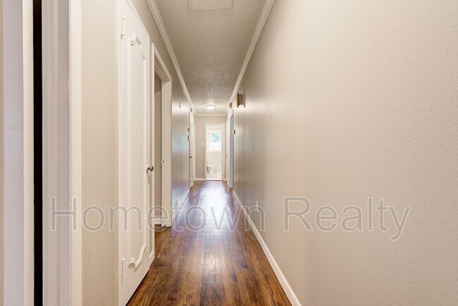 Building Photo - 2622 NW 42nd St