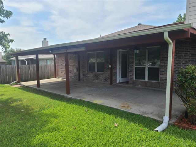 Building Photo - 305 Lake Wichita Dr