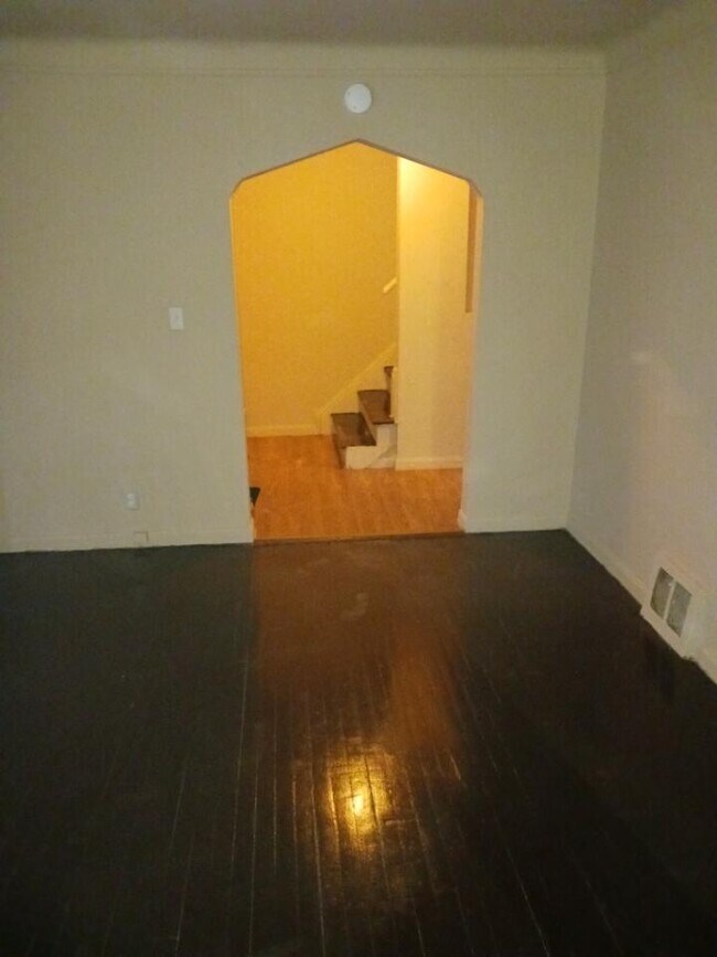 Building Photo - 3364 Ewald Cir