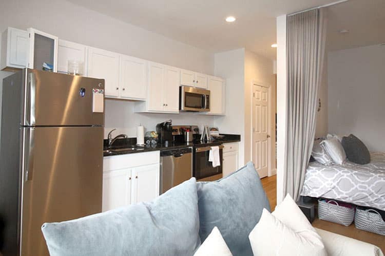 Building Photo - 117 S Main St