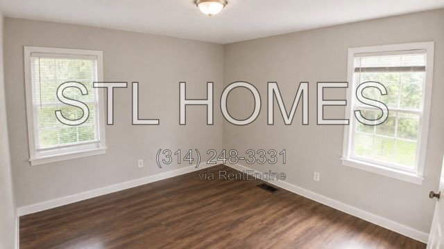 Building Photo - 3251 Meadow Ln