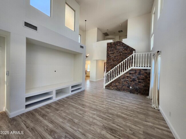 Building Photo - 7762 E Boston St