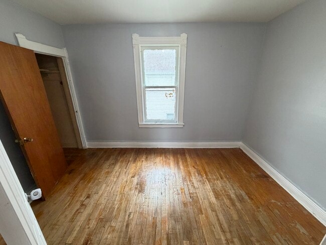 Building Photo - 1204 N State St