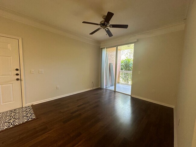 Building Photo - Second Floor 1/1 in Gated Palm Beach Gardens Community