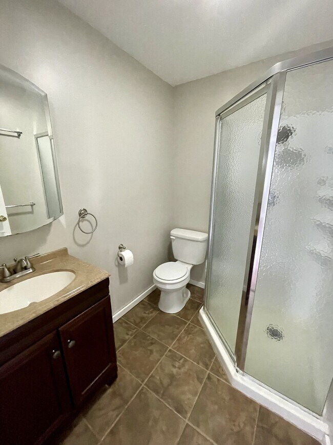 Building Photo - 22 East Ave