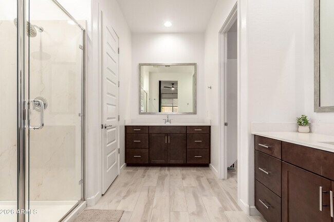 Building Photo - 2034 W Sleepy Ranch Rd