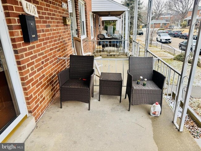 Building Photo - 4118 Buena Vista Ave