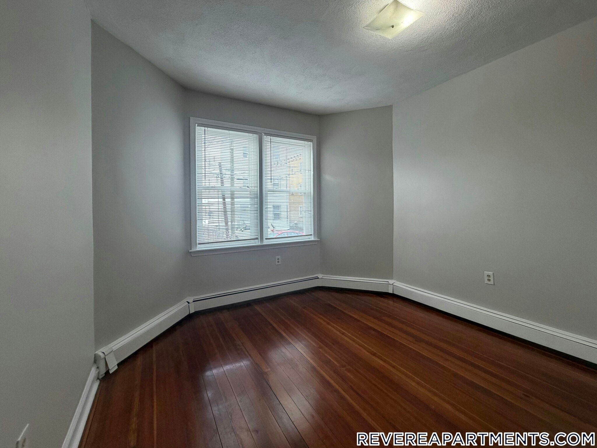 Building Photo - 165 Hichborn St