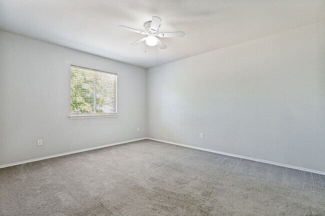 Building Photo - 2525 Mesa Valley Dr