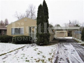Building Photo - 47 S Brentwood Ave