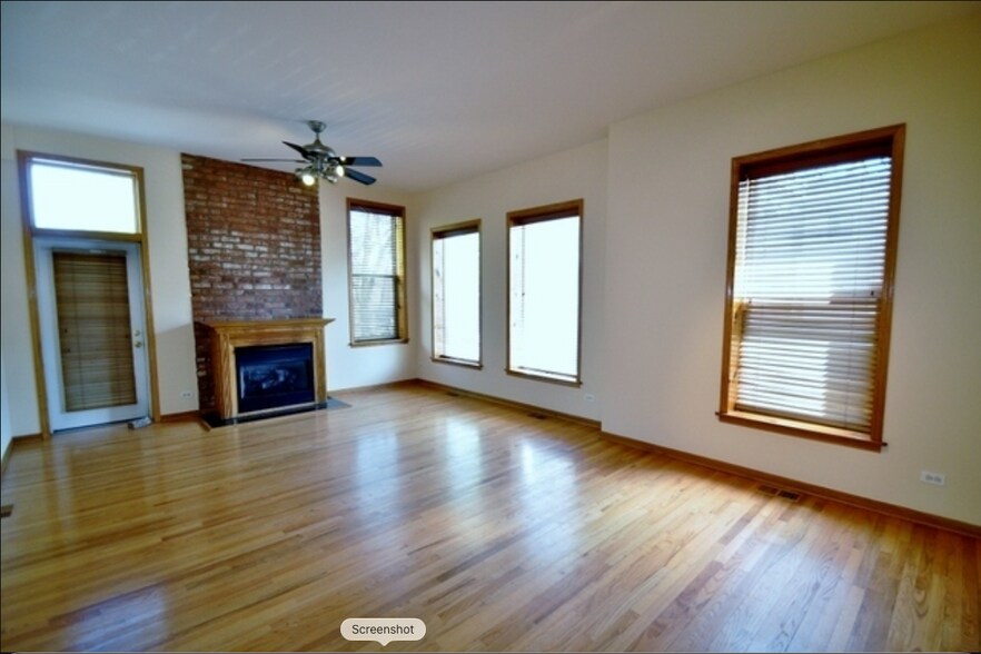 Building Photo - 6412 S Woodlawn Ave