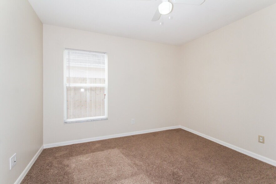 Building Photo - 11104 Robin Lake Ct