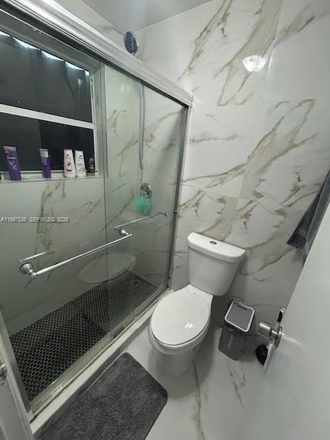 Building Photo - 1725 W 60th St