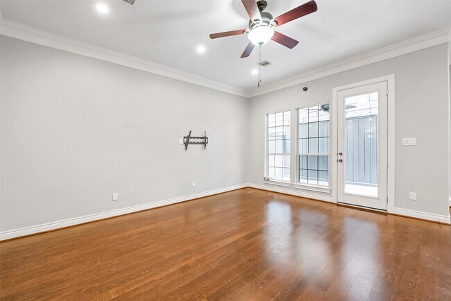 Building Photo - 5950 Kansas St