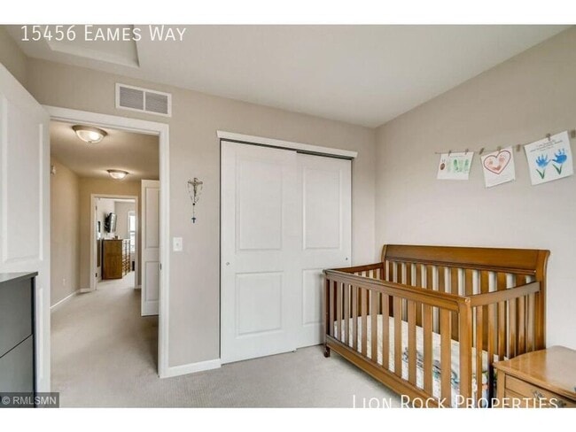 Building Photo - 15456 Eames Wy