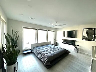 Building Photo - 4466 Ocean View Ave