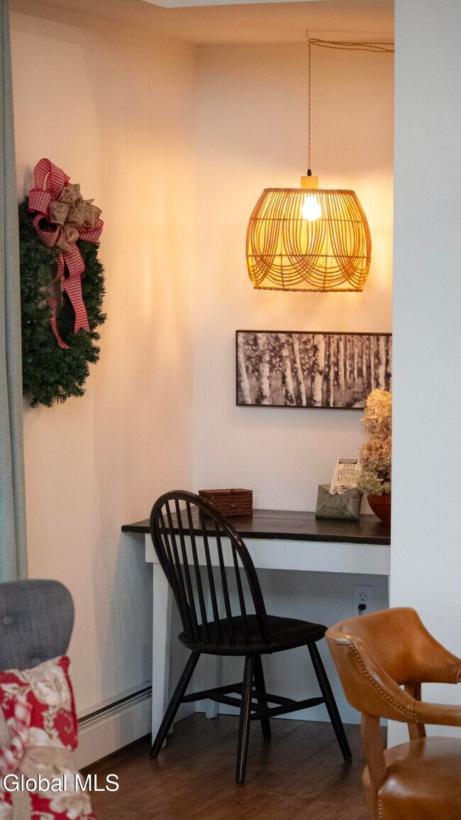 Building Photo - 134 Pickle Hill Rd