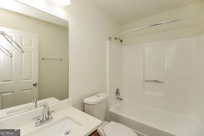 Building Photo - 10990 Knotty Pine Pl