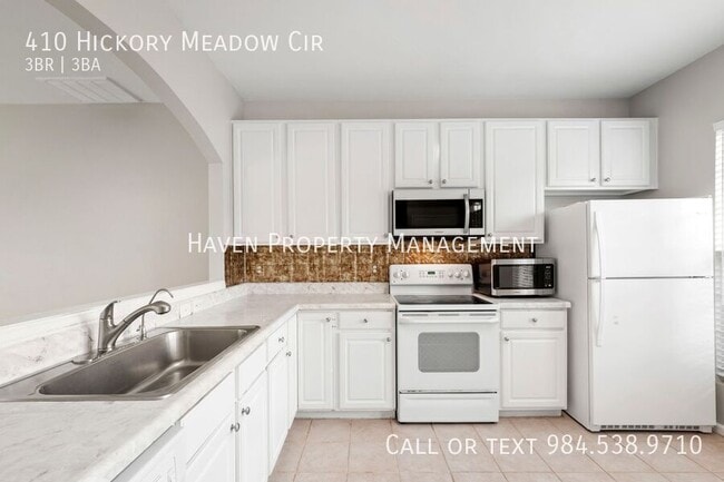 Building Photo - 410 Hickory Meadow Cir