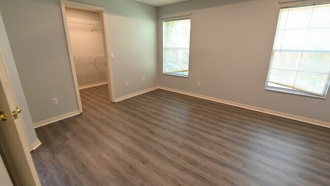 Building Photo - 9363 Strongbark Ln