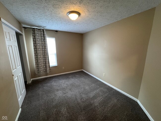 Building Photo - 829 Jack Pine Dr