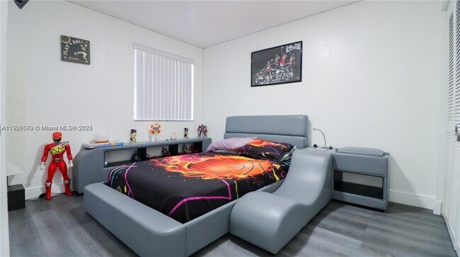 Building Photo - 15330 SW 134th Pl