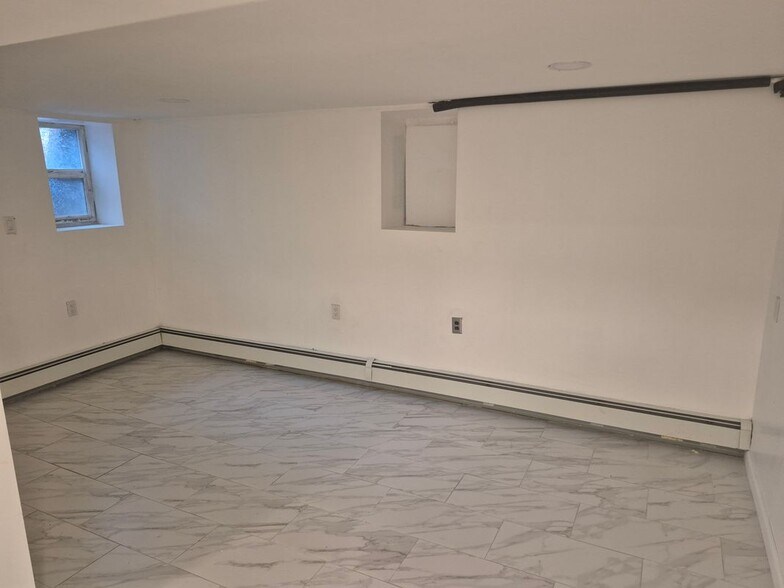 Building Photo - 330 New York Ave