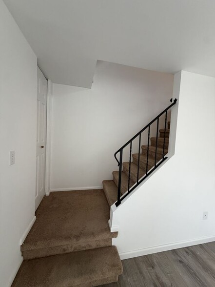 Building Photo - 88 Stonewood Pl