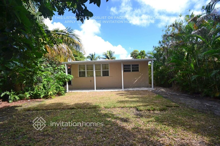 Building Photo - 730 SW 20th Rd