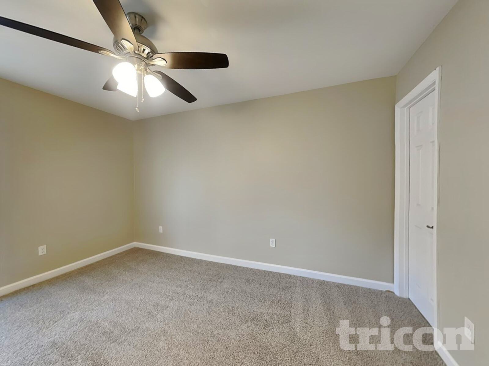 Building Photo - 1026 Chelsea Dr