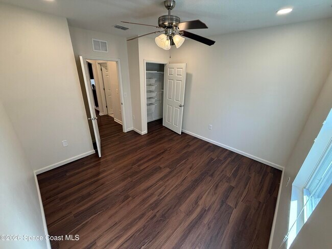 Building Photo - 1070 Swiss Pointe Ln