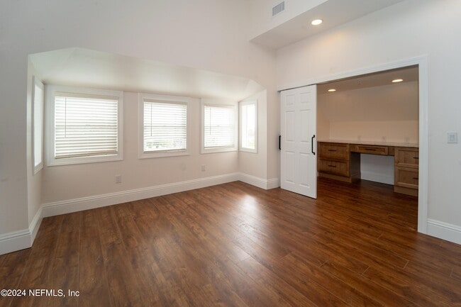 Building Photo - 11 Aviles Street