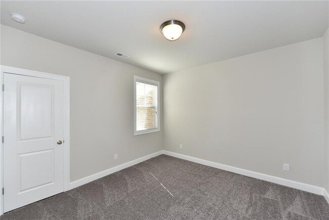 Building Photo - 5236 Cresslyn Rdg