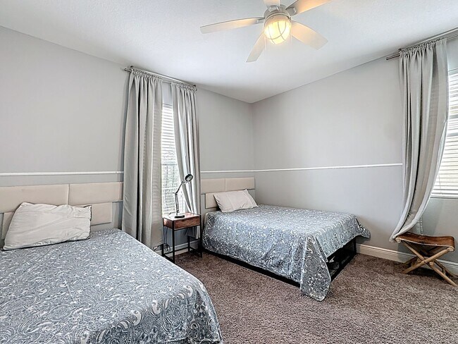 Building Photo - FURNISHED 4 Bedroom House + Office + Home ...