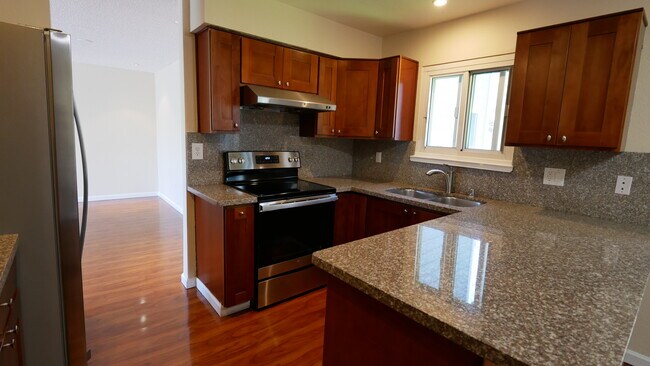 Building Photo - 318 Barbara Ln