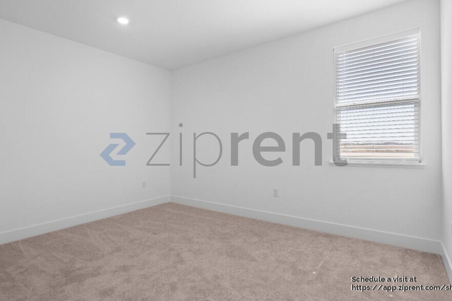 Building Photo - 8088 Monterey Pebble Wy