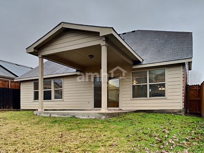 Building Photo - 6005 Stirrup Iron Dr