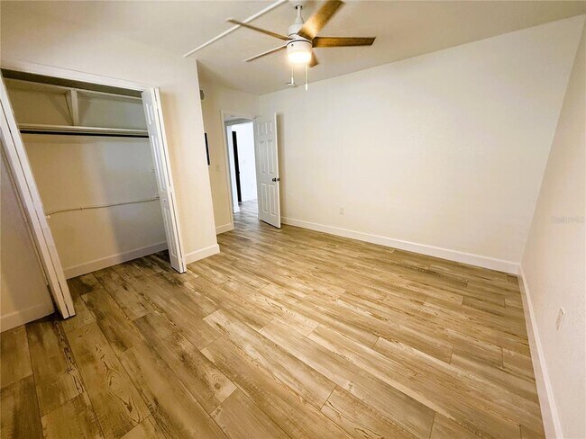 Building Photo - 468 20th Ave