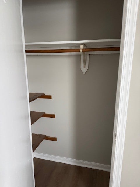 Building Photo - 6217 Meadwood Cir