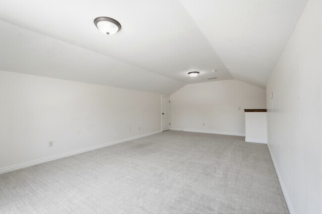 Building Photo - 3087 N 1075 W