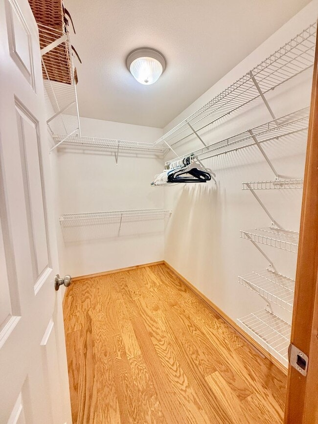 Building Photo - Rare First-Time Rental | Spacious 5BR + Office Cul-de-Sac Home Backing to Nature
