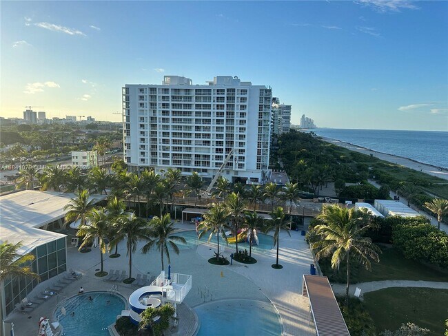 Building Photo - 9273 Collins Ave