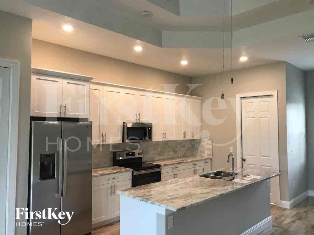 Building Photo - 3302 14th St SW