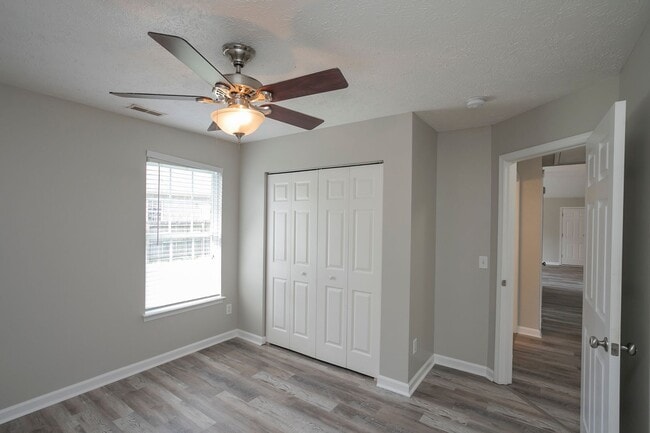 Building Photo - 564 Rose Cottage Cir